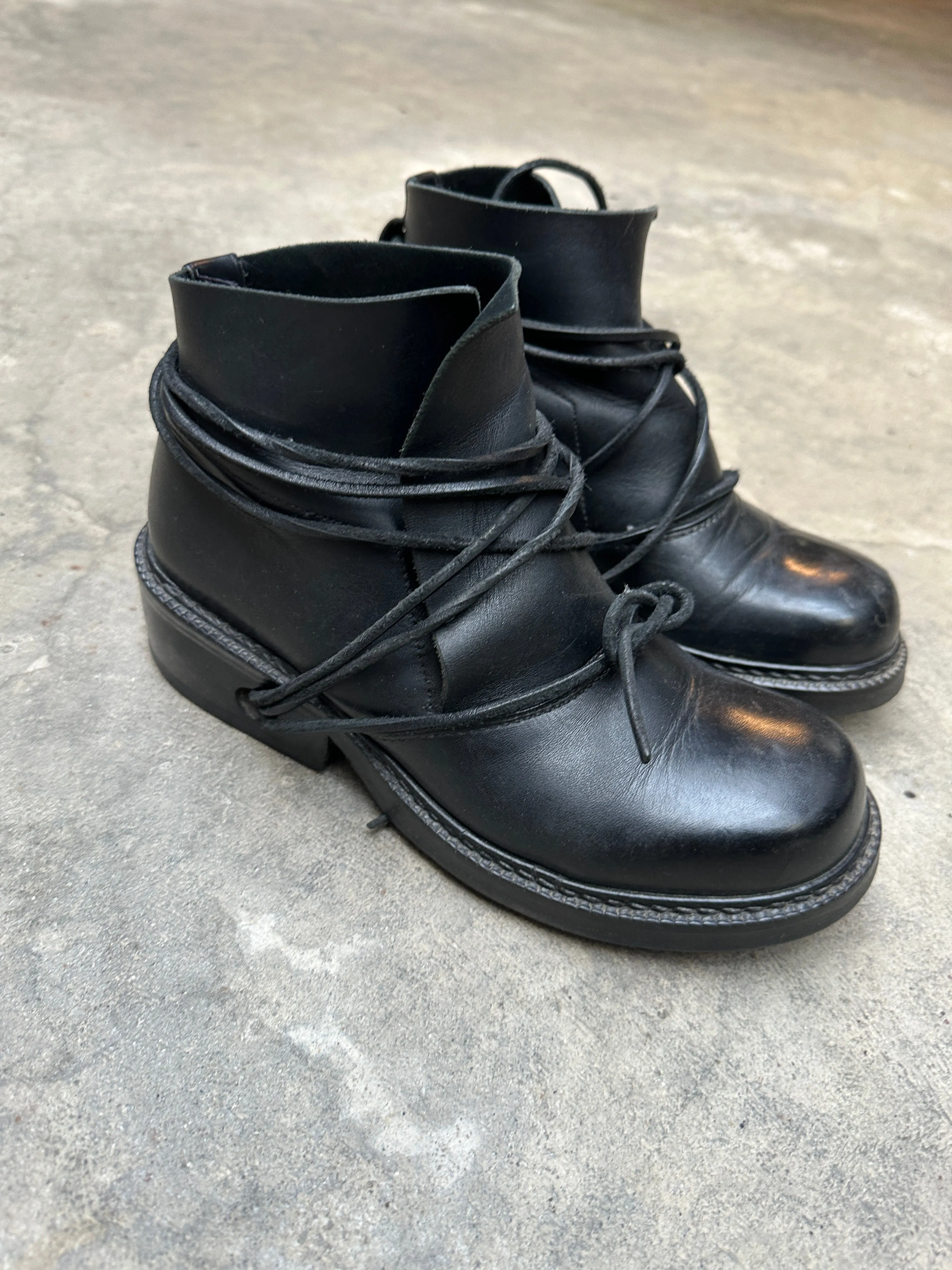 1990s Dirk Bikkembergs lace trough heel