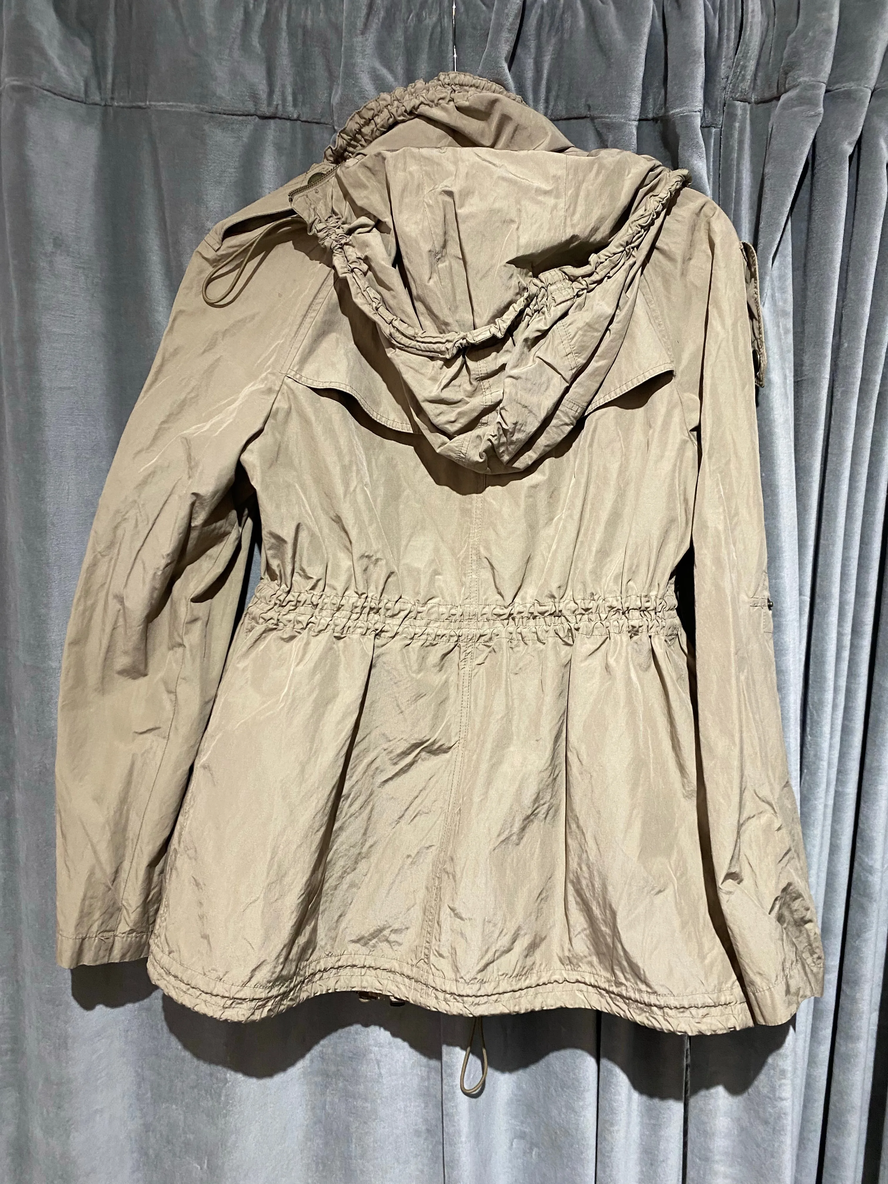 BURBERRY BRIT Dark Khaki Hooded Full Zip Raincoat