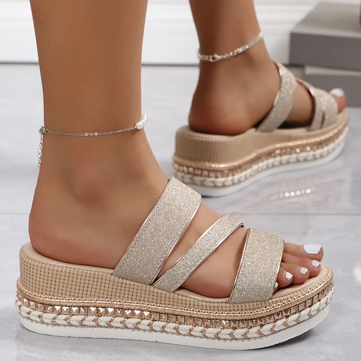 LINDY | Comfortable Spring Sandals