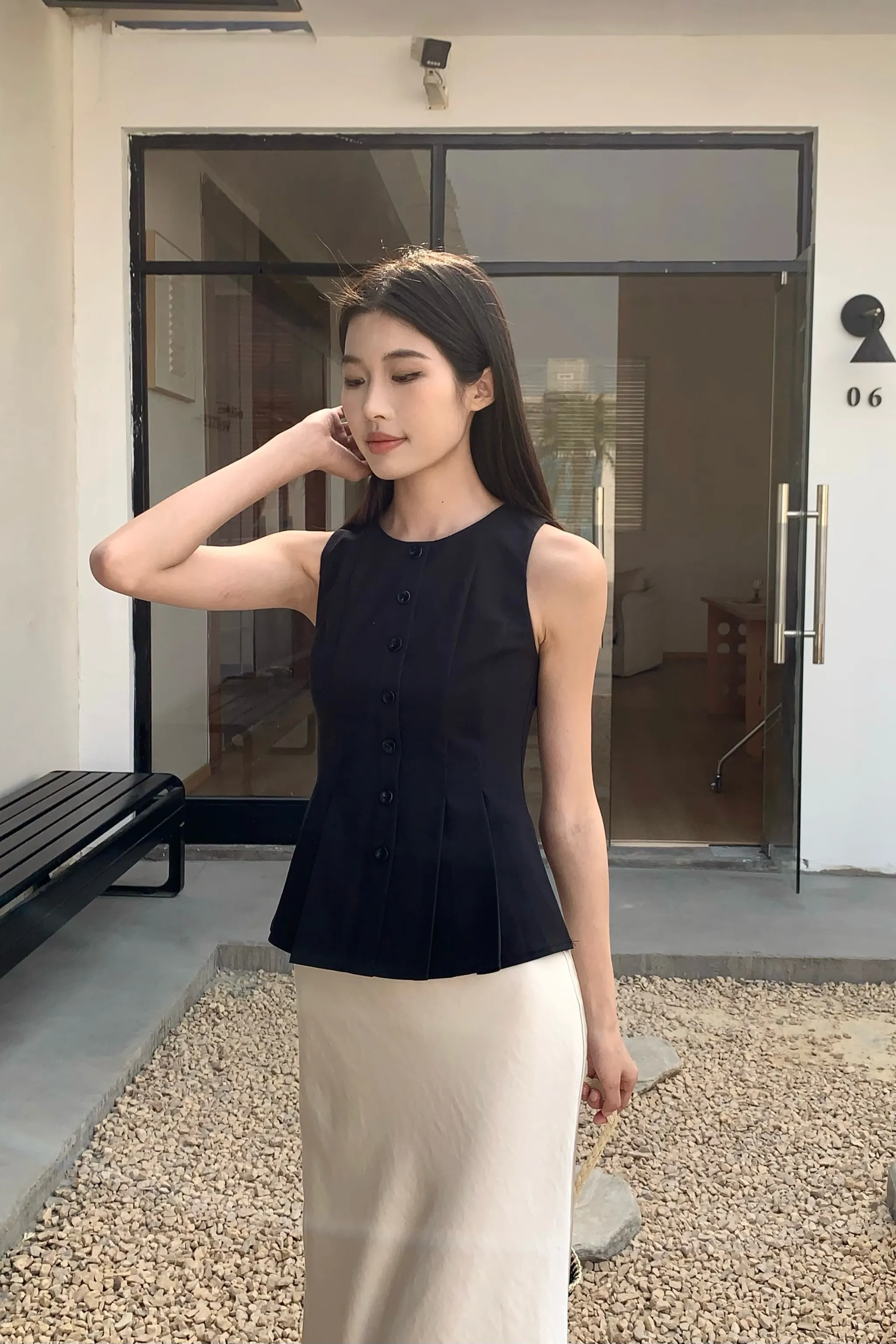 Livia Pleated Sleeveless Blouse Black