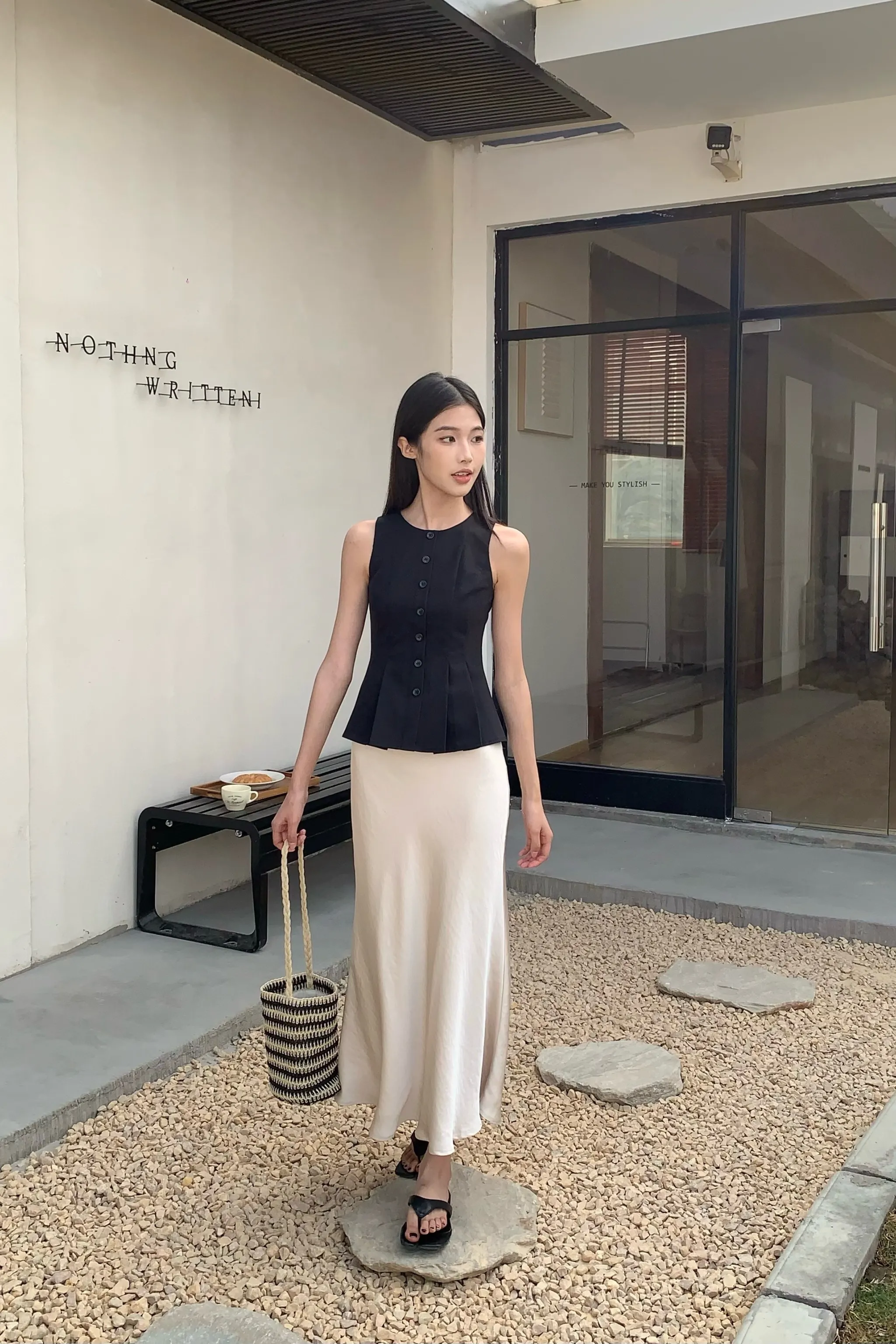 Livia Pleated Sleeveless Blouse Black