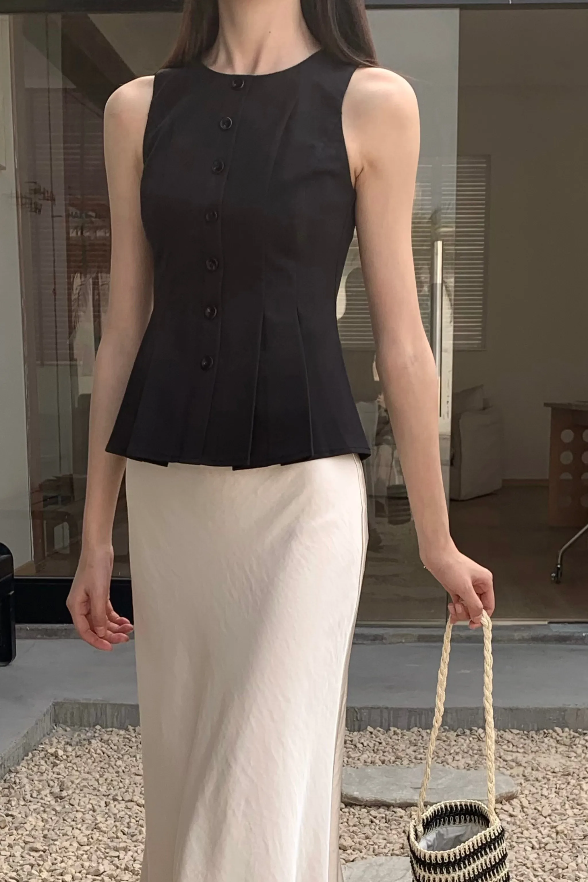Livia Pleated Sleeveless Blouse Black