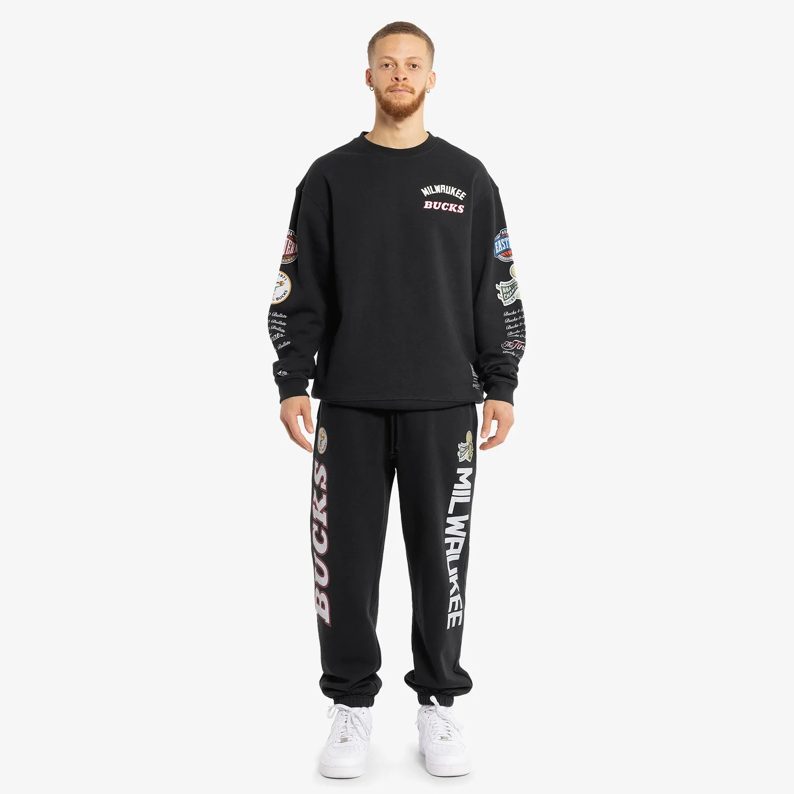 Milwaukee Bucks Conference Crew Sweatshirt - Black