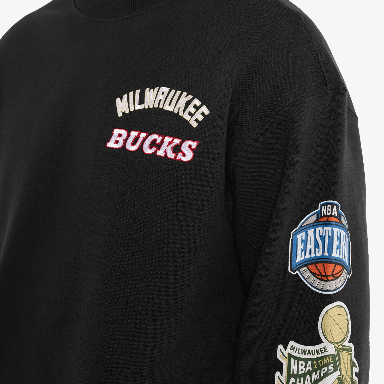 Milwaukee Bucks Conference Crew Sweatshirt - Black