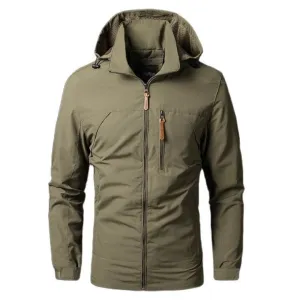 Trendige Funktionalität: Die UrbanTrek Winterjacke mit Stil!